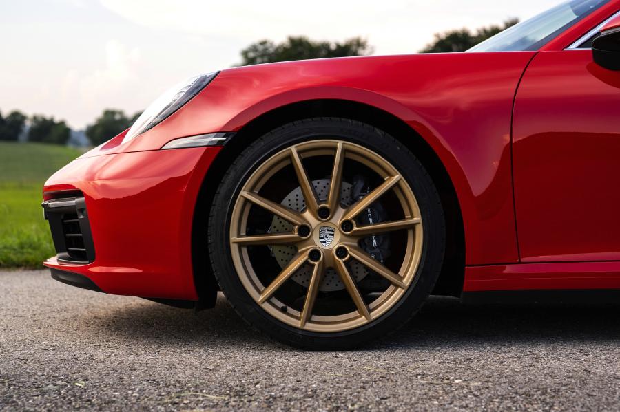 Детали экстерьера Porsche 911 Carrera (992) 2019 года  (WW) (фото 82 из 148)